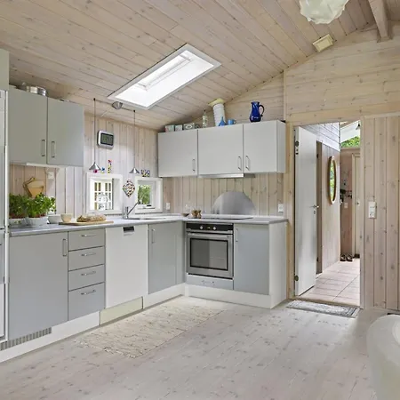 Franke - 1-2km From The Sea By Interhome Feriehus *